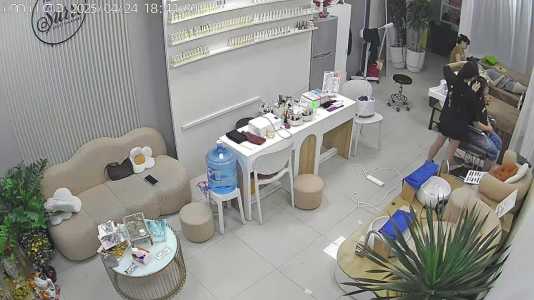 Nhượng spa dưới sảnh chung cư số 8 Trần Thủ Độ,Hoàng Mai ,Hà Nội.      