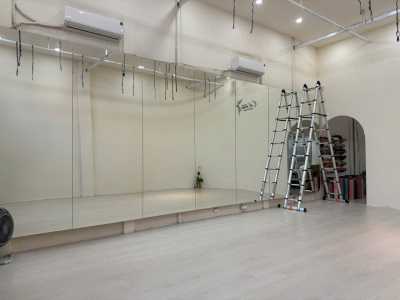 cần sang nhượng mặt bằng đẹp giá hời.     