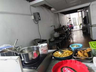 sang nhượng quán bánh canh cá lóc  vào bán ngay