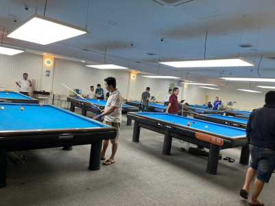 CẦN SANG CLB BIDA TẠI 89 TÂN THÀNH TÂN PHÚ HCM.