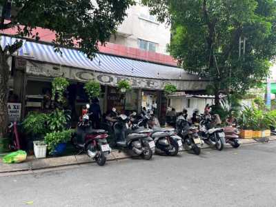 Không có người quản lý e cần sang lại quán cafe đang kinh doanh ổn định