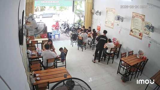 SANG MẶT BẰNG QUÁN ĂN.....