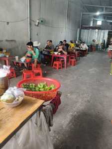 SANG NHƯỢNG QUÁN CƠM BÌNH DÂN - VỊ TRÍ ĐẸP, LƯỢNG KHÁCH ỔN ĐỊNH