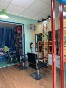 cần sang tiệm tóc ( khu vực KCN Mỹ Phước 1