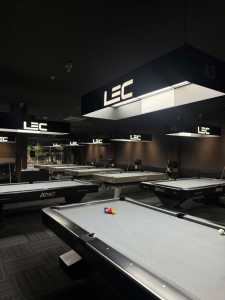 SANG NHƯỢNG CLB BILLIARDS TÂN PHÚ TP.HCM.