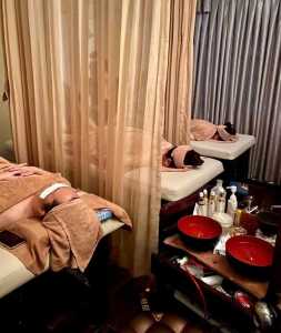 ĐI NƯỚC NGOÀI KHÔNG NGƯỜI QUẢN LÝ SANG, 