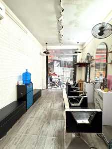 Cần sang tiệm tóc - nail - mi Lan Chi. Số nhà 15 ngõ 67 Phùng Khoang Đại Mỗ Hà Nội