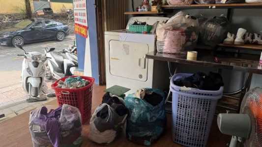 Cần sang tiệm giặt sấy mặt bằng