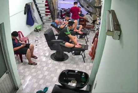 CẦN SANG NHƯỢNG TIỆM TÓC NAM MÁY LẠNH GIÁ SANG CHỈ 2X TRIỆU