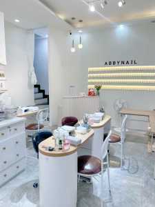 SANG NHANH 90TR TIỆM NAIL TRUNG TÂM QUẬN PHÚ NHUẬN 