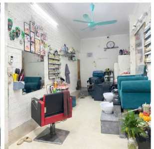 sang nhượng tiệm nail......