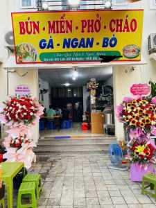 cần sang nhượng quán đang kinh doanh vị trí siêu đẹp đắc địa tại hà nội.   