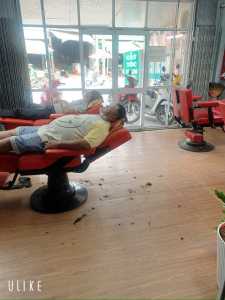 Cần sang tiệm tóc nam vị trí đẹp sầm uất tại Đường Phạm Văn Chiêu ,Phườn