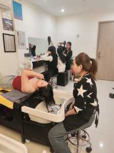 CẦN SANG SPA ĐANG KINH DOANH ỔN ĐỊNH    