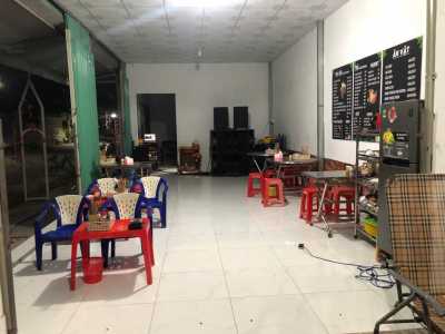 CẦN SANG NHƯỢG QUÁN ĂN MẶT TIỀN BUÔN BÁN THUẬN TIỆN HAI MẶT TIỀN Tại Ấp Bì