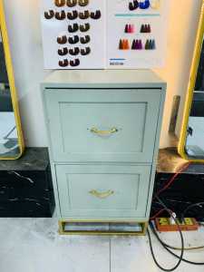 Nghỉ làm m thanh lý salon full đồ tại Phú Thọ đầy đủ ko thiếu gì .b nào sắp 