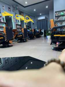 CẦN SANG NHƯỢNG TIỆM TÓC ĐANG KINH DOANH ỔN ĐỊNH 