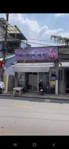 Cần sang tiệm Nail .........