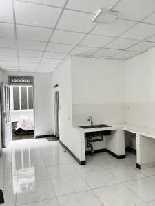 sang tiệm tóc nam đang hoạt động 1