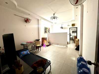 Sang quán ăn Mặt tiền lớn,90m2 NQB, p13,Tân Bình, 9 triệu, đông dân