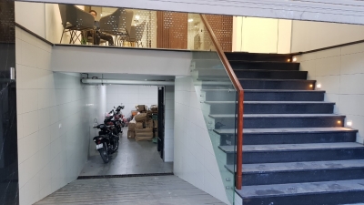 Cho thuê nhà riêng Ngoại giao đoàn: DT75mx7 tầng, có thang máy, hầm, ô tô đỗ cửa