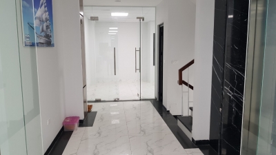 Cho thuê nhà riêng Ngoại giao đoàn: DT75mx7 tầng, có thang máy, hầm, ô tô đỗ cửa
