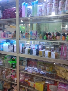 Cần sang gấp shop mỹ phẩm 