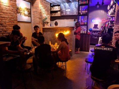 Sang gấp quán Cafe Mặt tiền Hoàng Sa - Tân Định - Quận 1