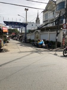 Cho thuê mặt bằng kinh doanh đường Nguyễn Xiển, phường Bình Thắng- thành phố D