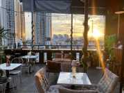 cần sang quán vị trí siêu đẹp tiềm năng tại tòa nhà aloha cách mạng tháng 8 hò