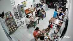 DO CÓ VIỆC GẤP CẦN SANG .....
