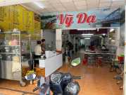 Không có người quản lý nên hạ giá sang nhanh quán Bún bò & Cơm