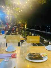 Cần sang quán ăn gia đình view  sông mát mẻ! Tại Thạnh Lộc Quận 12